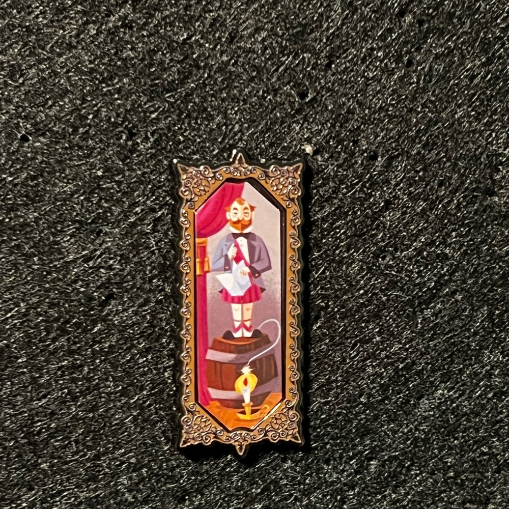 Loungefly haunted mansion, dynamite picture frame pin